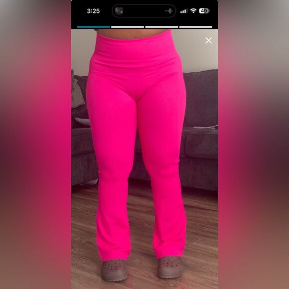 Women’s Yoga Pants Ribbed Seamless High Waist Bell Bottoms Flare Leggings Size M - Picture 4 of 5